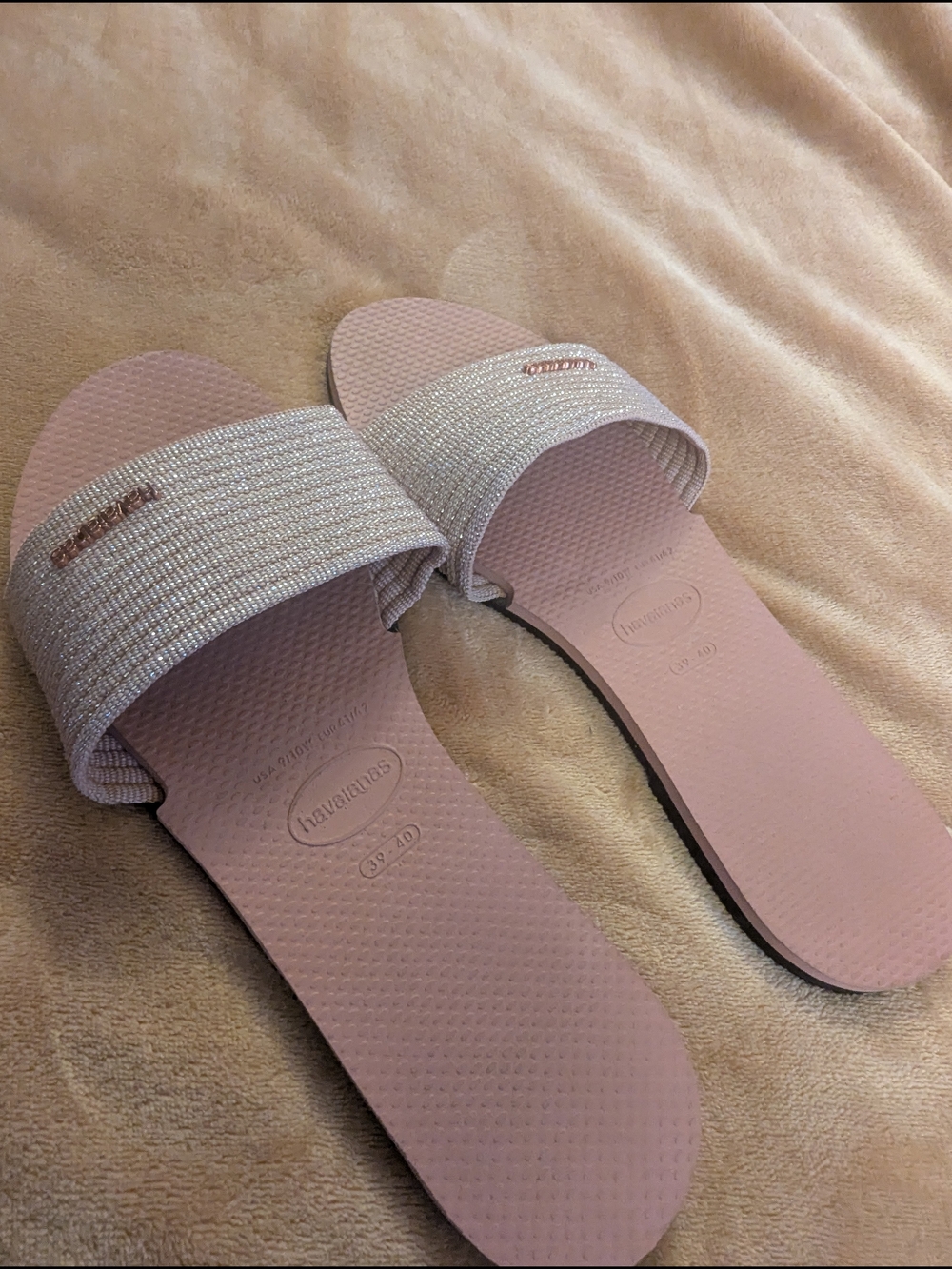Havaianas Women’s Dusty Rose Slide Sandals - Picture 2 of 3